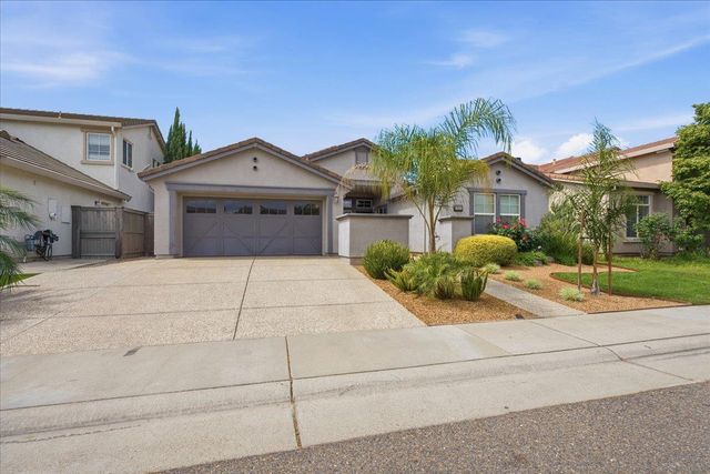 7821 Shell Beach Dr, Antelope, CA 95843