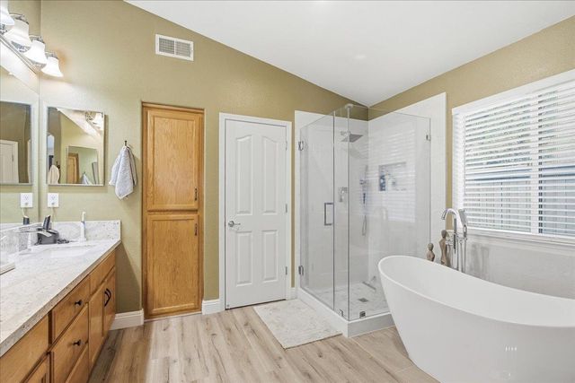 7821 Shell Beach Dr, Antelope, CA 95843