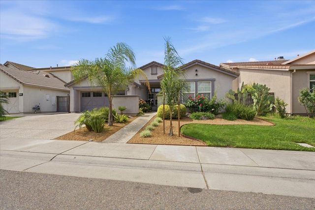 7821 Shell Beach Dr, Antelope, CA 95843