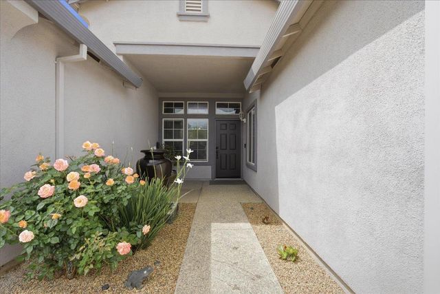 7821 Shell Beach Dr, Antelope, CA 95843