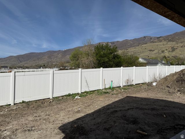 286 W SUMMERHILL LN, Centerville, UT 84014