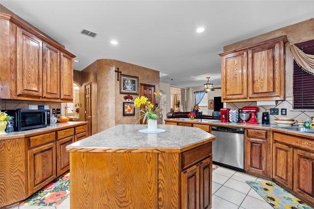 1320 Artemus Drive, Lancaster, TX 75134