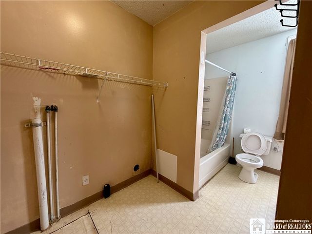 3855 Main Street, Hinsdale, NY 14743