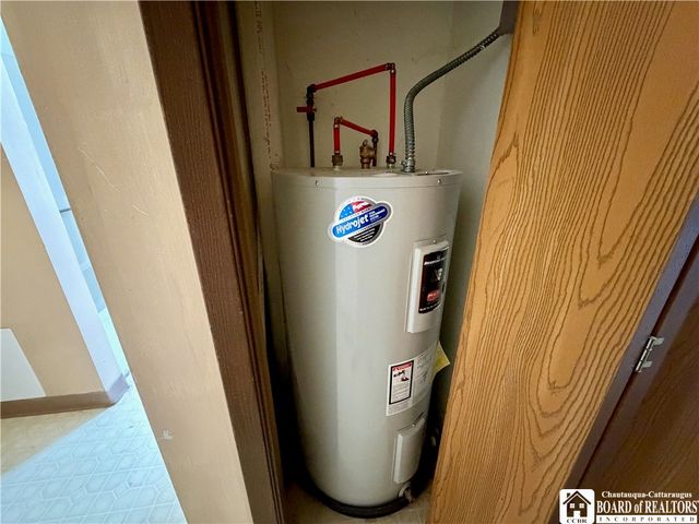 3855 Main Street, Hinsdale, NY 14743