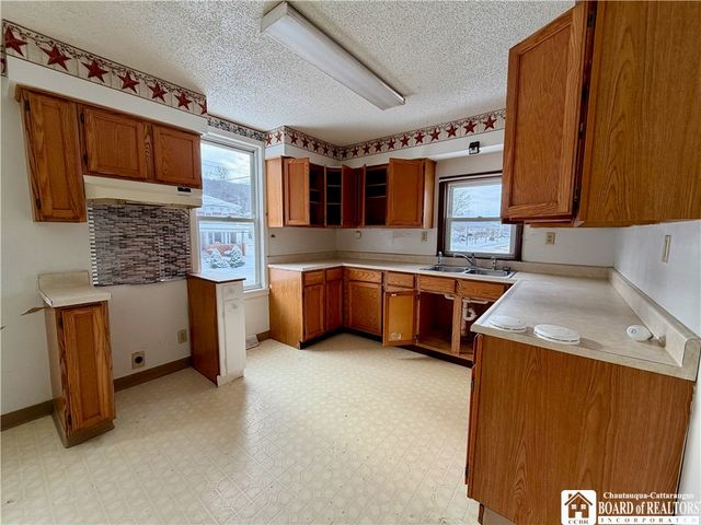 3855 Main Street, Hinsdale, NY 14743