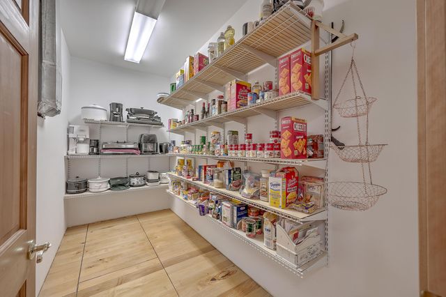 184 Burbank Drive, Cross, SC 29436