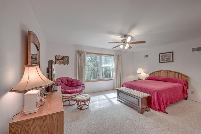 184 Burbank Drive, Cross, SC 29436