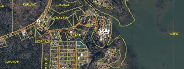 184 Burbank Drive, Cross, SC 29436