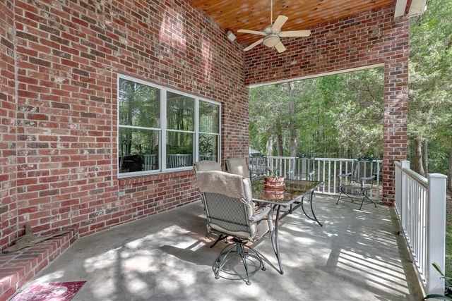 184 Burbank Drive, Cross, SC 29436