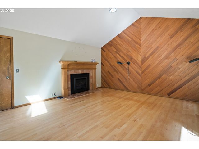 13910 Sw RAWHIDE Ct, Beaverton, OR 97008