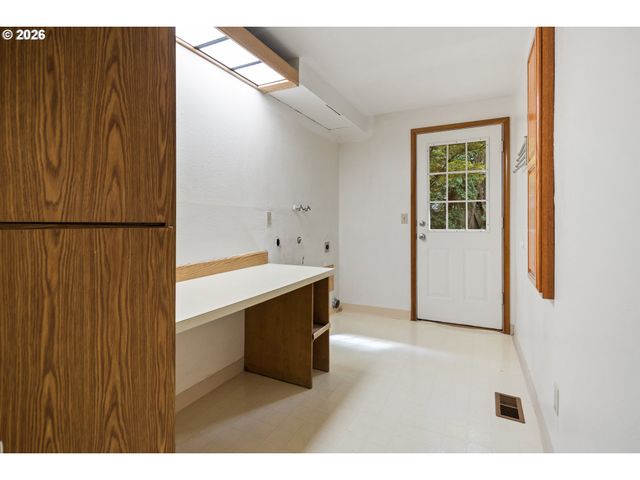 13910 Sw RAWHIDE Ct, Beaverton, OR 97008