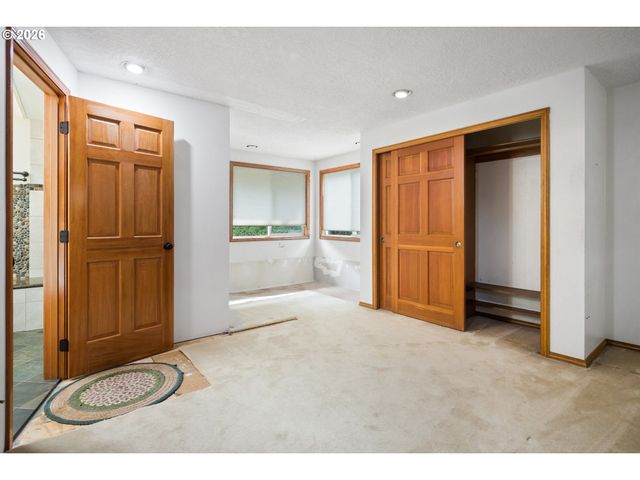 13910 Sw RAWHIDE Ct, Beaverton, OR 97008