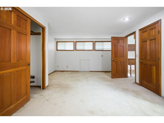 13910 Sw RAWHIDE Ct, Beaverton, OR 97008