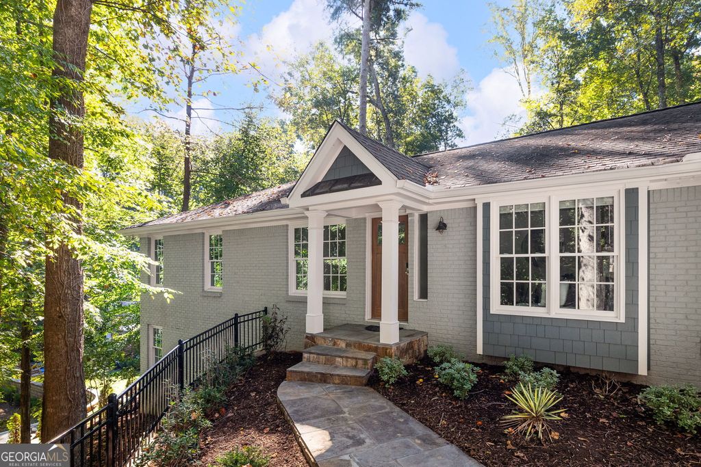 415 Forest Hills Drive, Sandy Springs, GA 30342 — photo 2