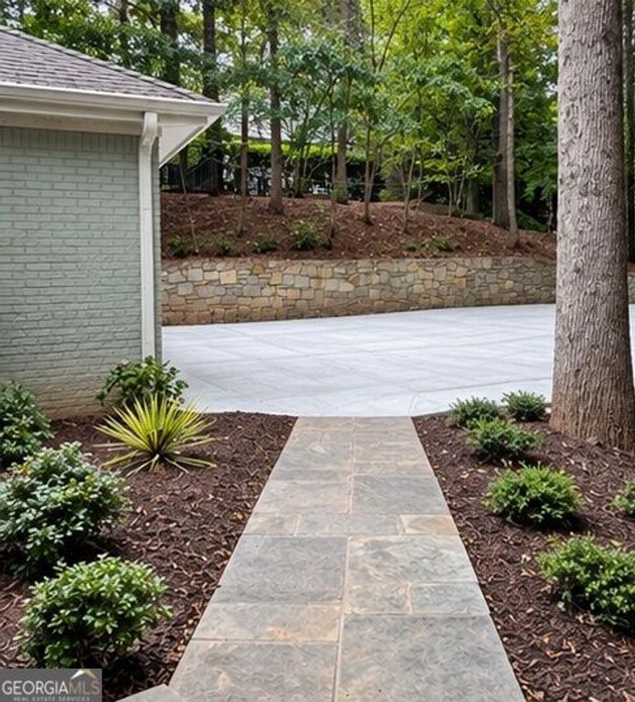 415 Forest Hills Drive, Sandy Springs, GA 30342 — photo 4