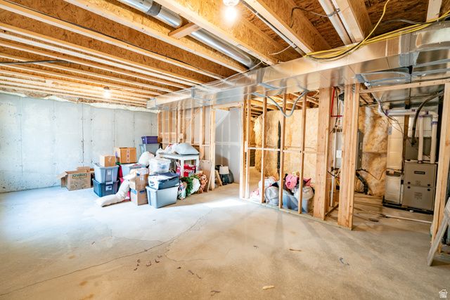 4881 S HEARTWOOD RD, Mapleton, UT 84664