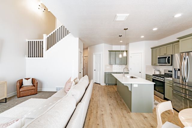 4881 S HEARTWOOD RD, Mapleton, UT 84664