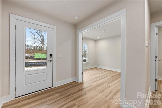6008 Pivot Court, Charlotte, NC 28205