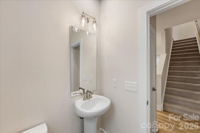 6008 Pivot Court, Charlotte, NC 28205