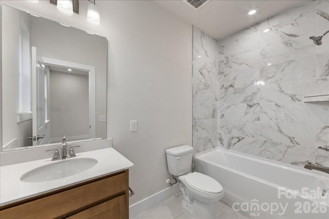 6008 Pivot Court, Charlotte, NC 28205