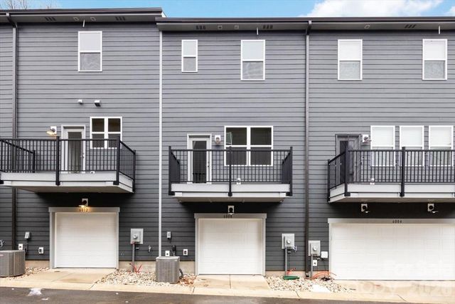 6008 Pivot Court, Charlotte, NC 28205