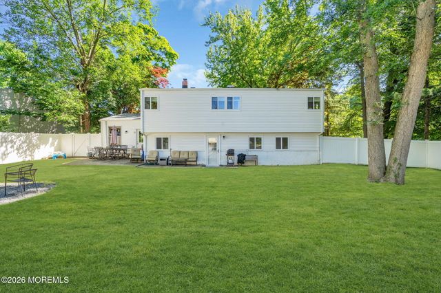 15 Columbia Avenue, Atlantic Highlands, NJ 07716