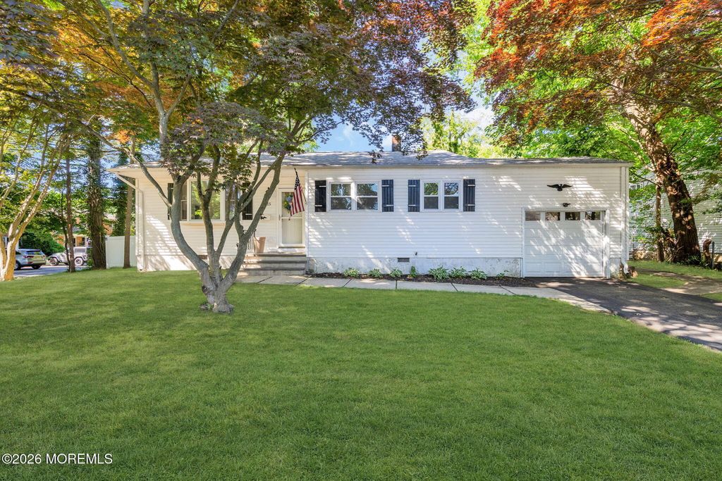 15 Columbia Avenue, Atlantic Highlands, NJ 07716