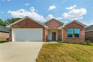 707 Picard Avenue, Lowell, AR 72745