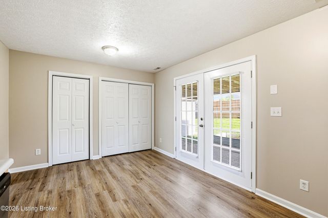 115 Holly Marie Dr, Mt Washington, KY 40047