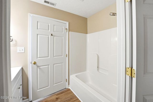 115 Holly Marie Dr, Mt Washington, KY 40047