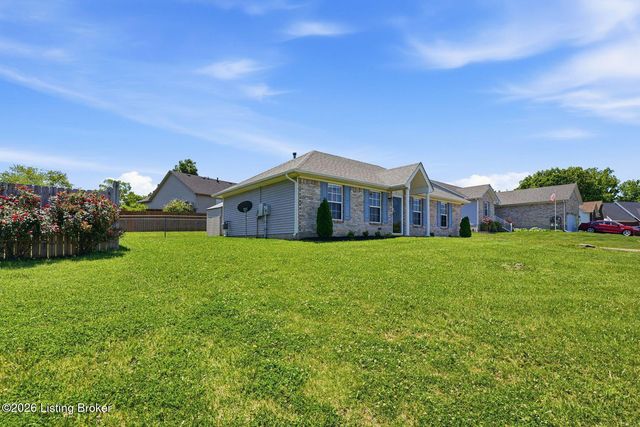 115 Holly Marie Dr, Mt Washington, KY 40047