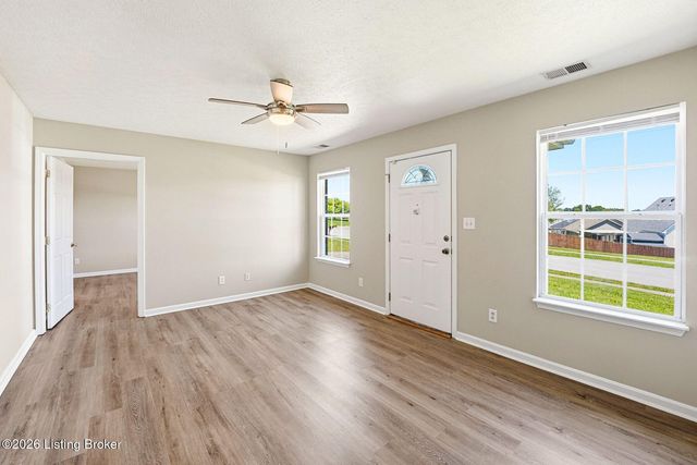 115 Holly Marie Dr, Mt Washington, KY 40047