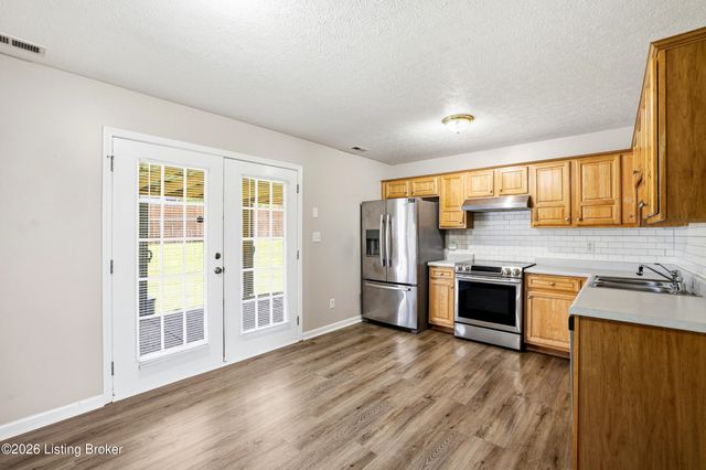 115 Holly Marie Dr, Mt Washington, KY 40047