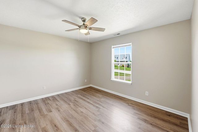 115 Holly Marie Dr, Mt Washington, KY 40047