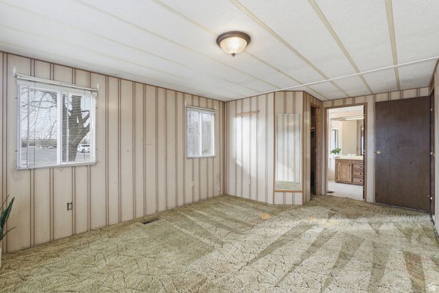 250 N 200 W, Roosevelt, UT 84066