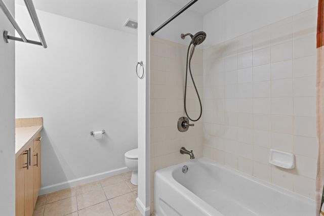 533 NE 3rd Avenue 425, Fort Lauderdale, FL 33301