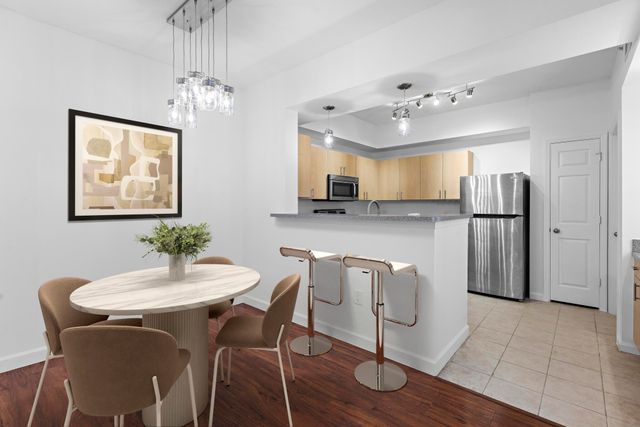 533 NE 3rd Avenue 425, Fort Lauderdale, FL 33301