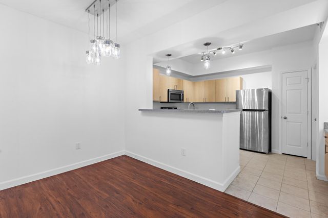 533 NE 3rd Avenue 425, Fort Lauderdale, FL 33301