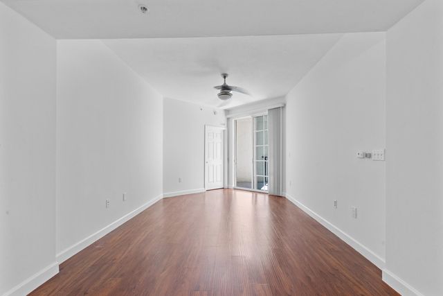 533 NE 3rd Avenue 425, Fort Lauderdale, FL 33301