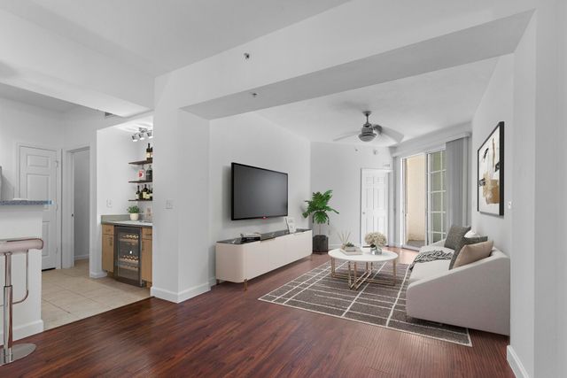 533 NE 3rd Avenue 425, Fort Lauderdale, FL 33301