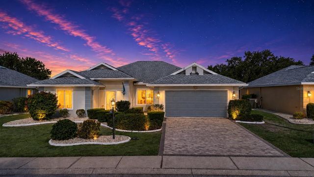 2042 PRESTANCIA LANE, Sun City Center, FL 33573
