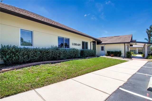2042 PRESTANCIA LANE, Sun City Center, FL 33573