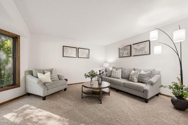 13080 Forestview Circle N, Dayton, MN 55327