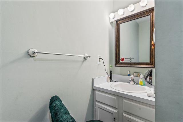 33 Pine Arbor Lane 102, Vero Beach, FL 32962