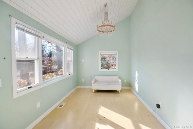 16 Overbrook Street, Riverhead, NY 11901