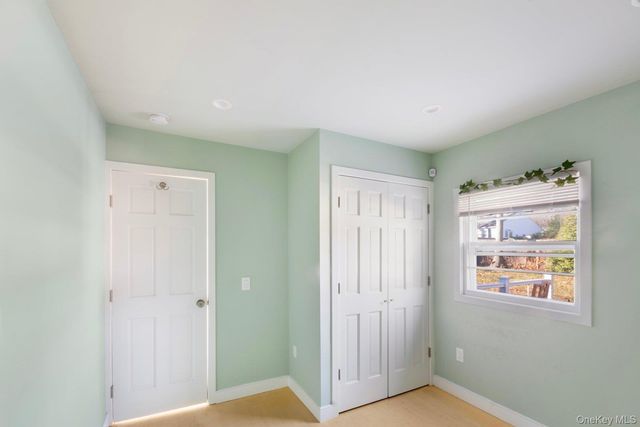 16 Overbrook Street, Riverhead, NY 11901