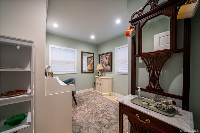 16 Overbrook Street, Riverhead, NY 11901