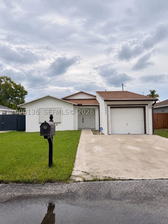 20924 Grouper Dr, Cutler Bay, FL 33189