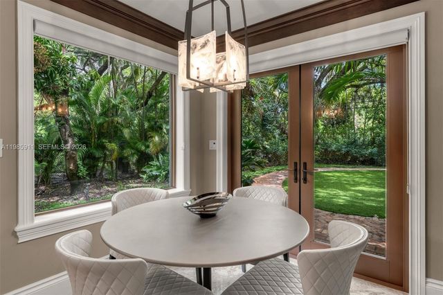 6201 SW 96th St, Pinecrest, FL 33156