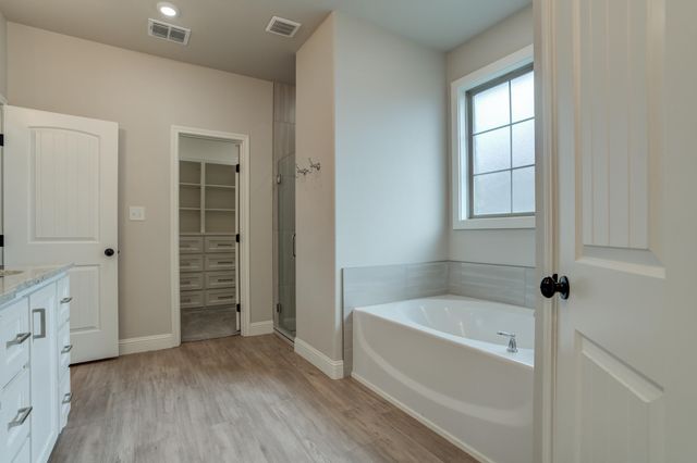 204 Joliet Avenue, Levelland, TX 79336